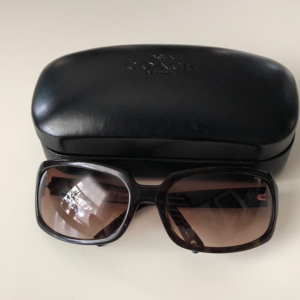 Coach Samantha Sunglasses 🕶️ with Case